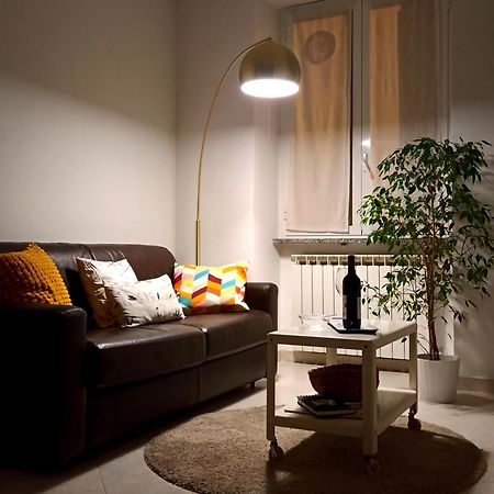 Ferienwohnung A Casa Di Pizz - Bilocale Con Parcheggio Privato Savona Exterior foto
