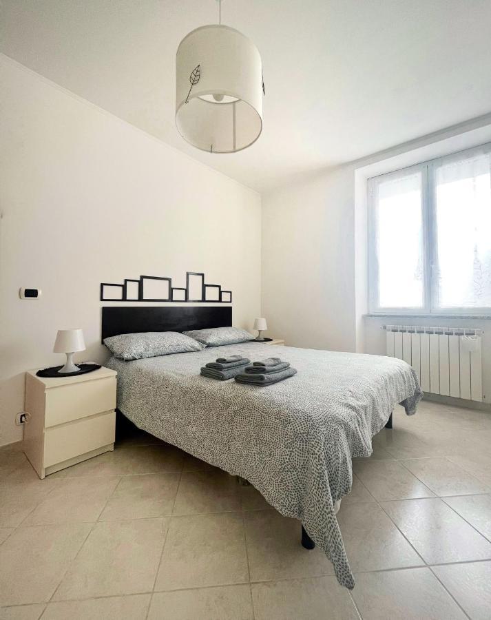 Ferienwohnung A Casa Di Pizz - Bilocale Con Parcheggio Privato Savona Exterior foto