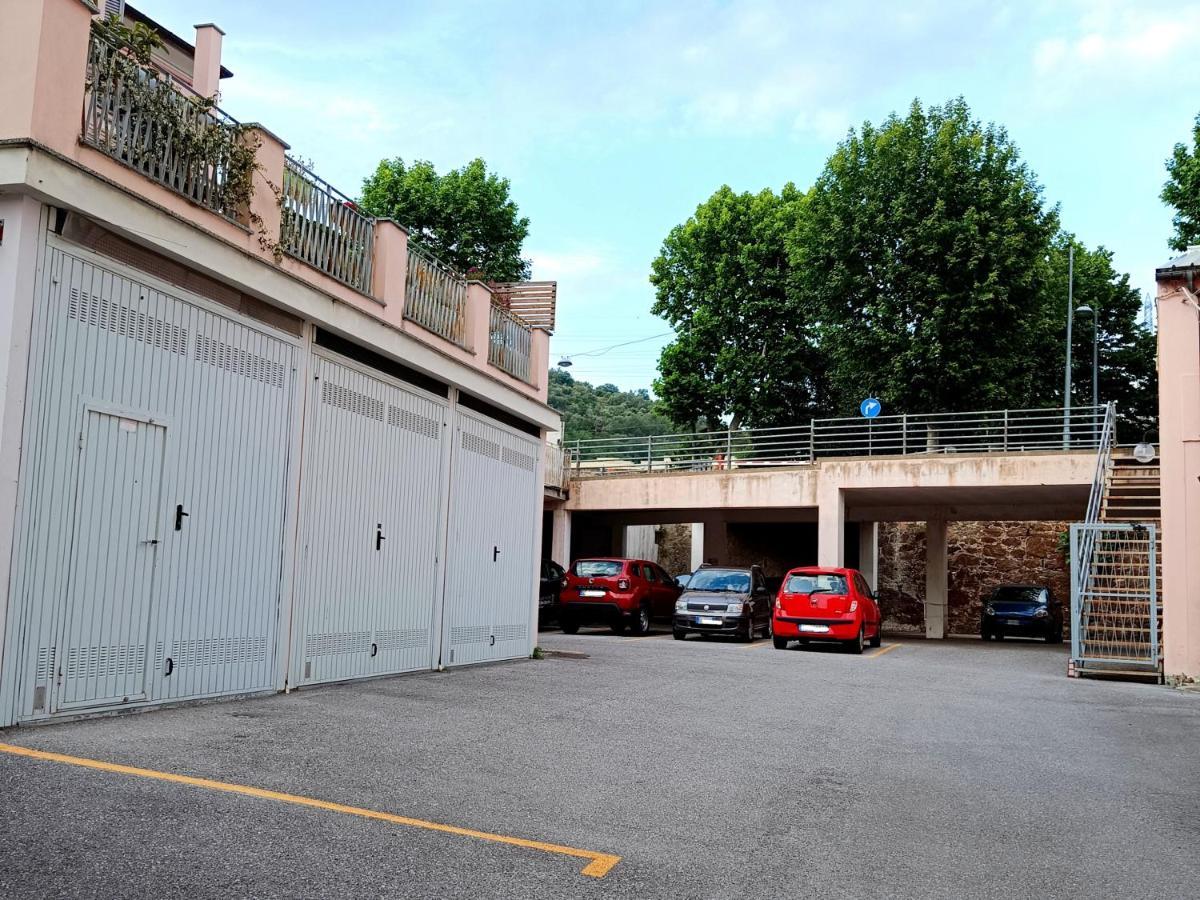 Ferienwohnung A Casa Di Pizz - Bilocale Con Parcheggio Privato Savona Exterior foto